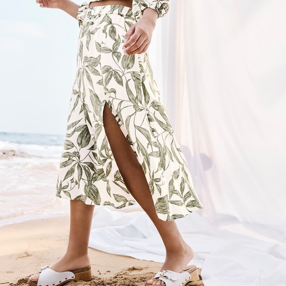 Reitmans Cream Midi Skirt with Green Leaf Print and Side Slit